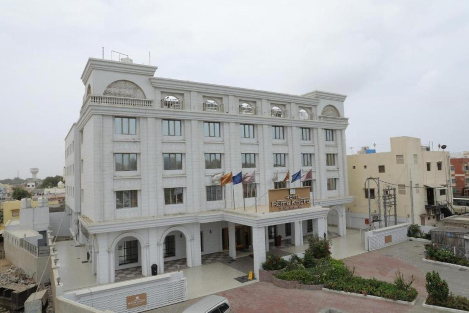 Hotel Roma Kristo Dwarka  Exterior photo